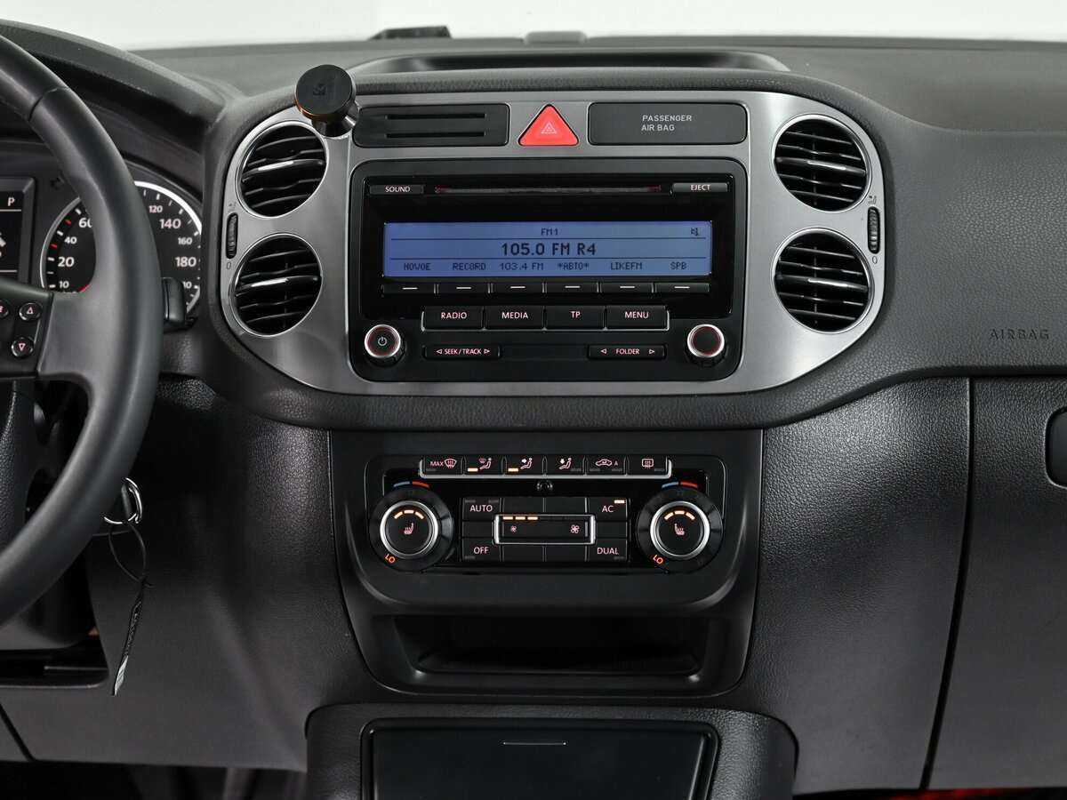 Volkswagen Tiguan, 2010 Фото №11