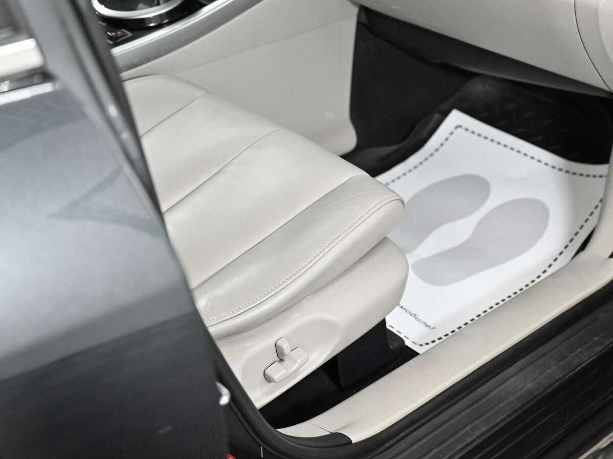 Mazda CX-7, 2011 Фото №12