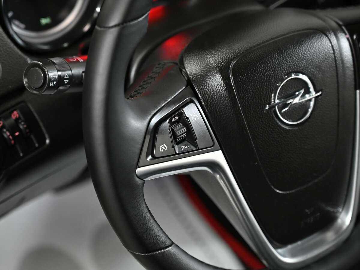 Opel Insignia, 2011 Фото №9