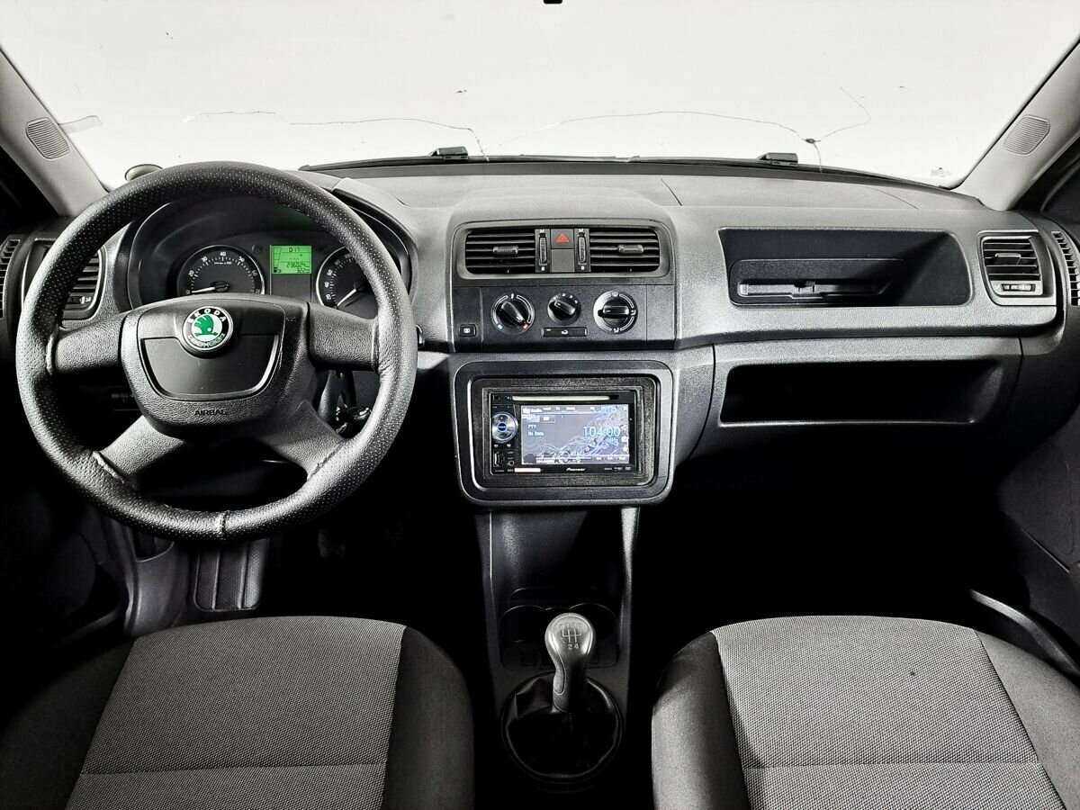 Skoda Fabia, 2010 Фото №12
