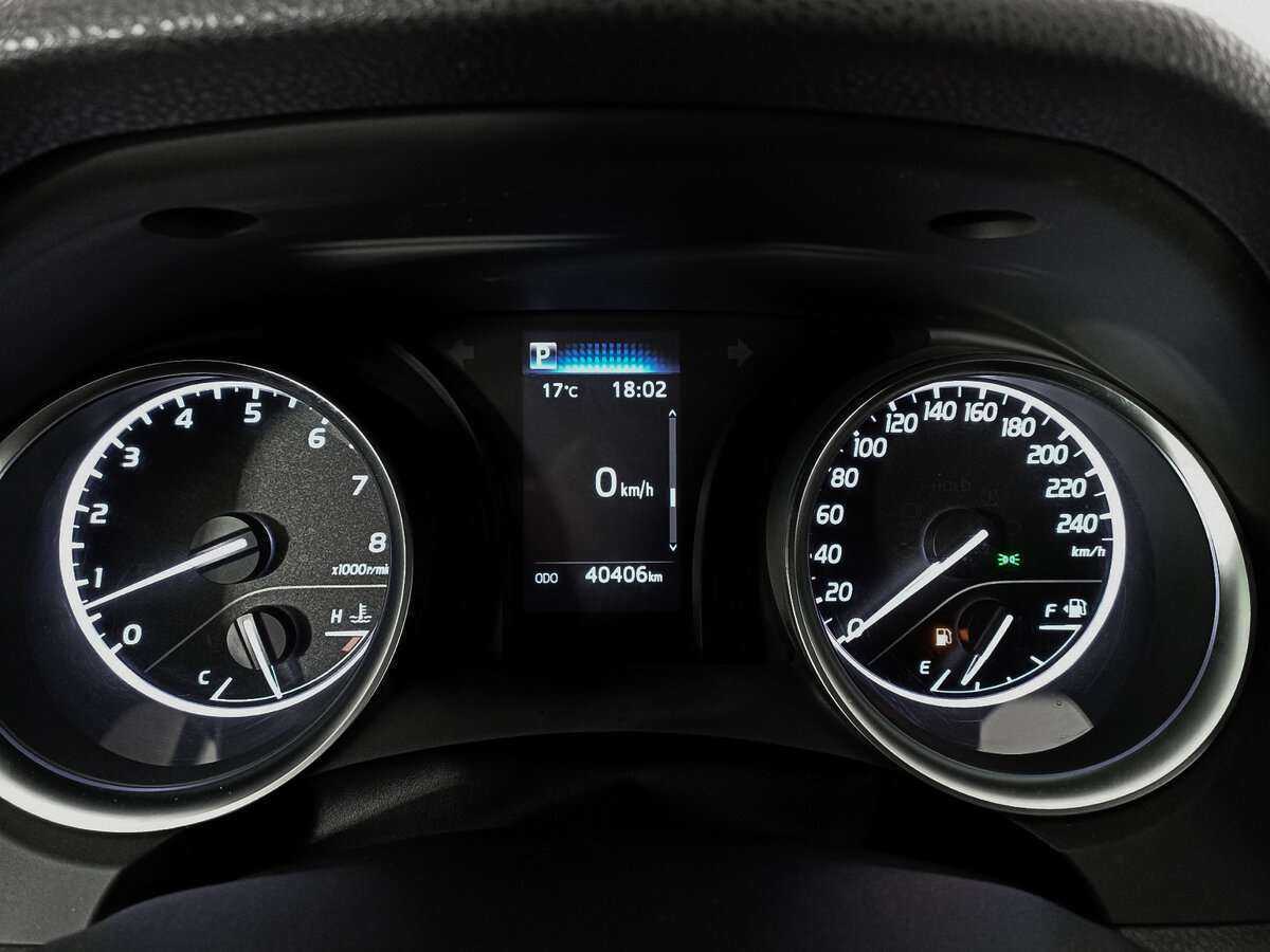 Toyota Camry, 2021 Фото №10