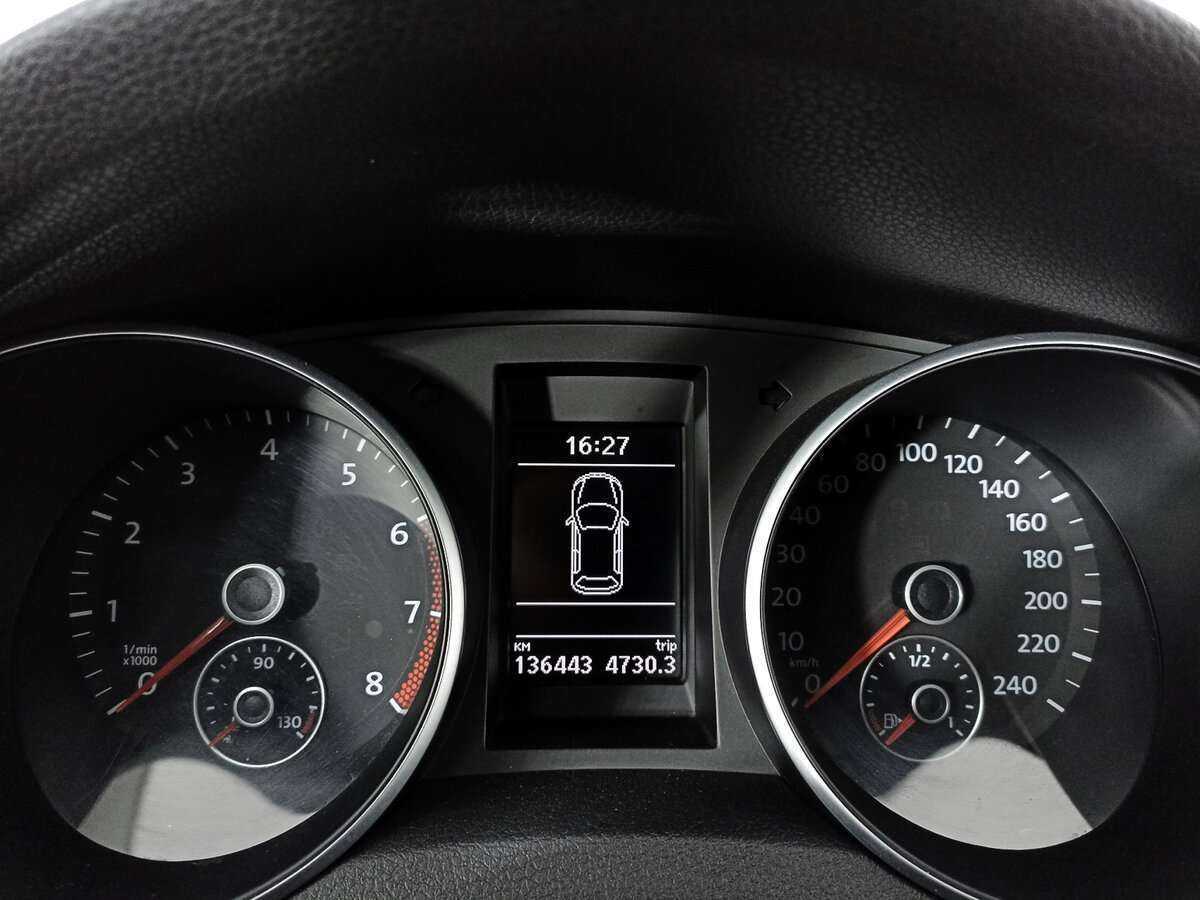 Volkswagen Golf, 2011 Фото №11