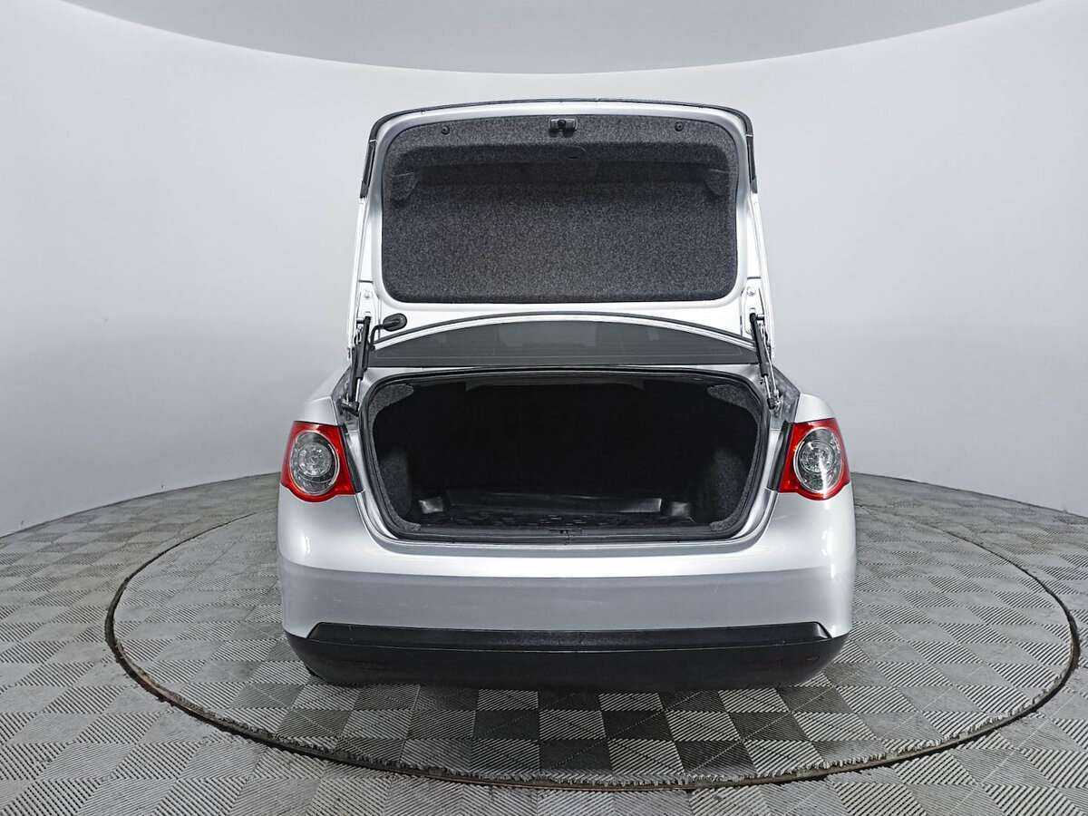Volkswagen Jetta, 2009 Фото №10