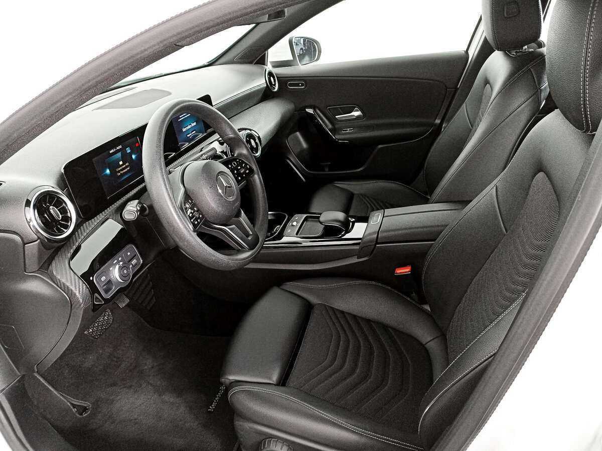 Mercedes-Benz A-Класс 200, 2018 Фото №14