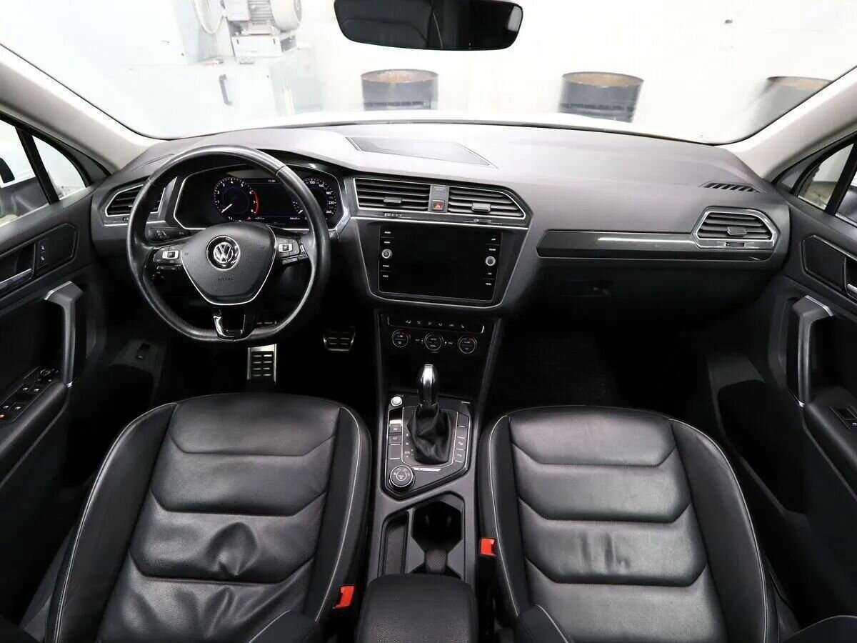 Volkswagen Tiguan, 2018 Фото №17