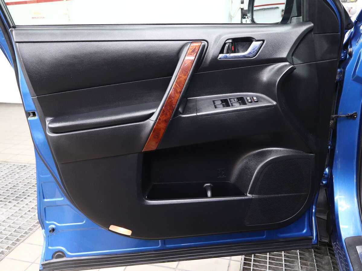 Toyota Highlander, 2011 Фото №12