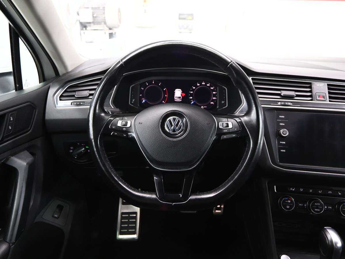 Volkswagen Tiguan, 2019 Фото №17