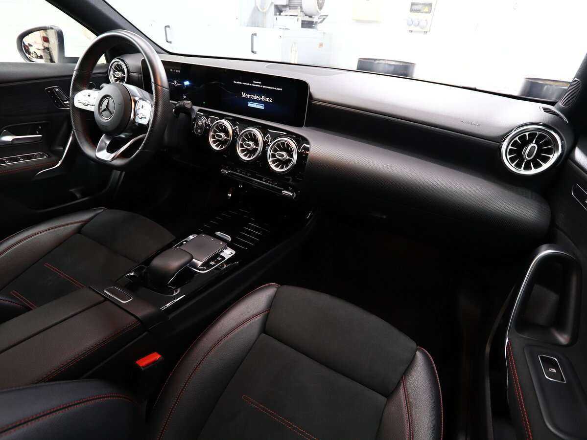 Mercedes-Benz A-Класс 200, 2019 Фото №16