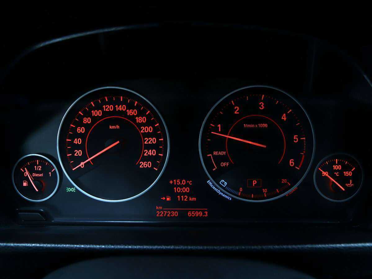 BMW 3 серии 320d xDrive, 2013 Фото №13