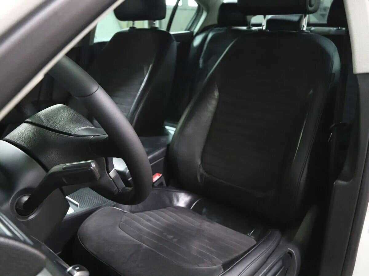 Volkswagen Passat, 2011 Фото №7