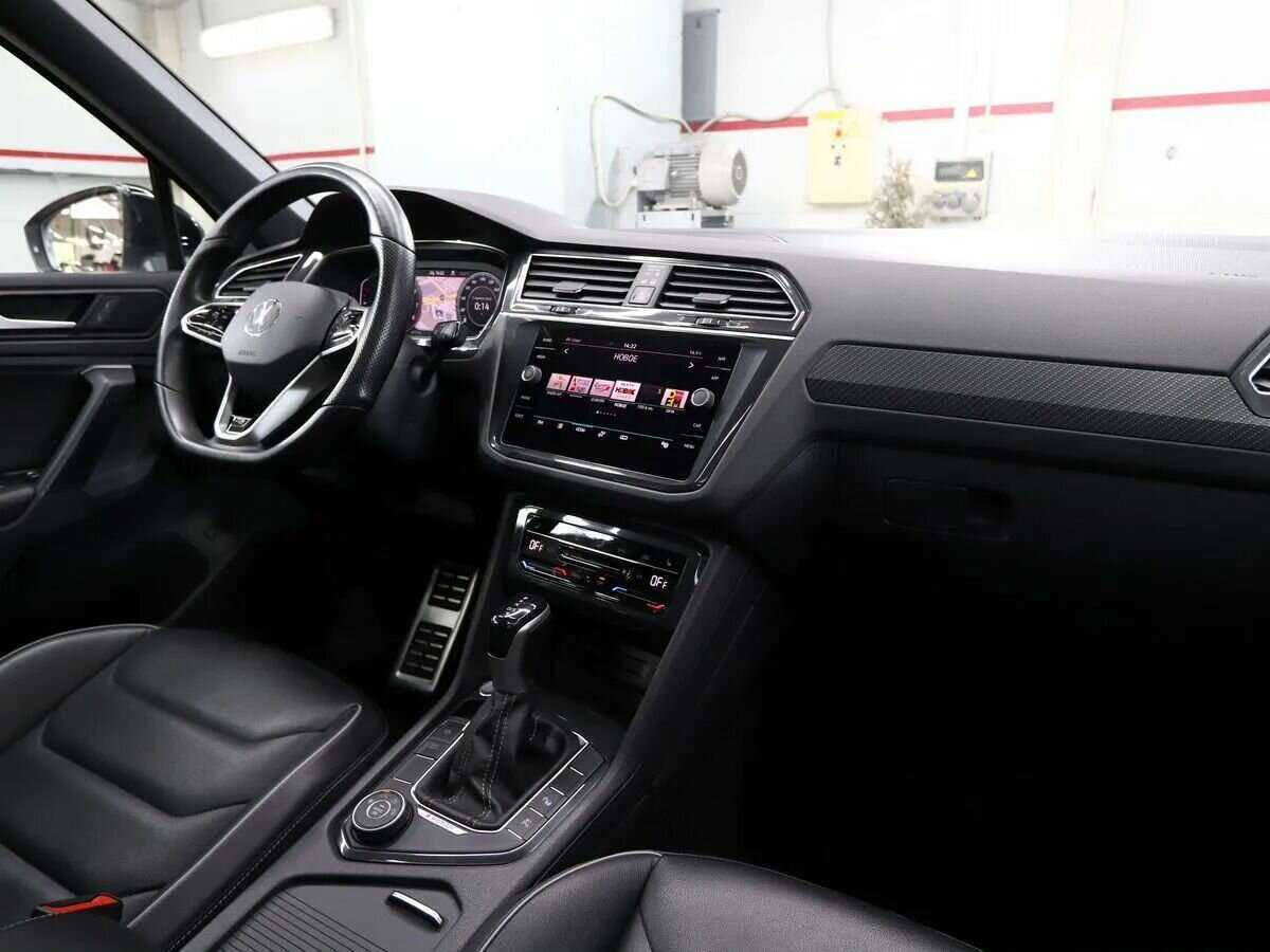 Volkswagen Tiguan, 2021 Фото №15