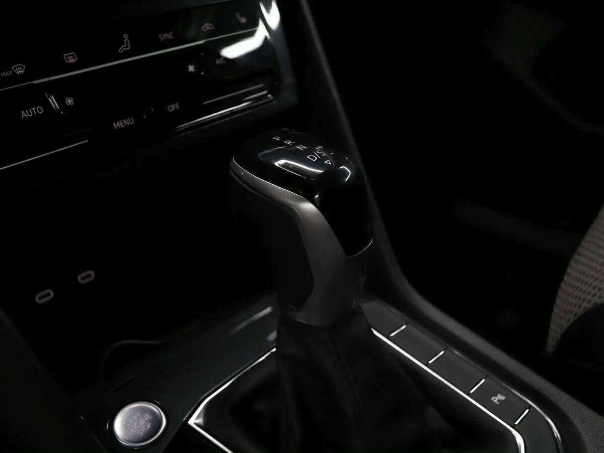 Volkswagen Tiguan, 2021 Фото №10