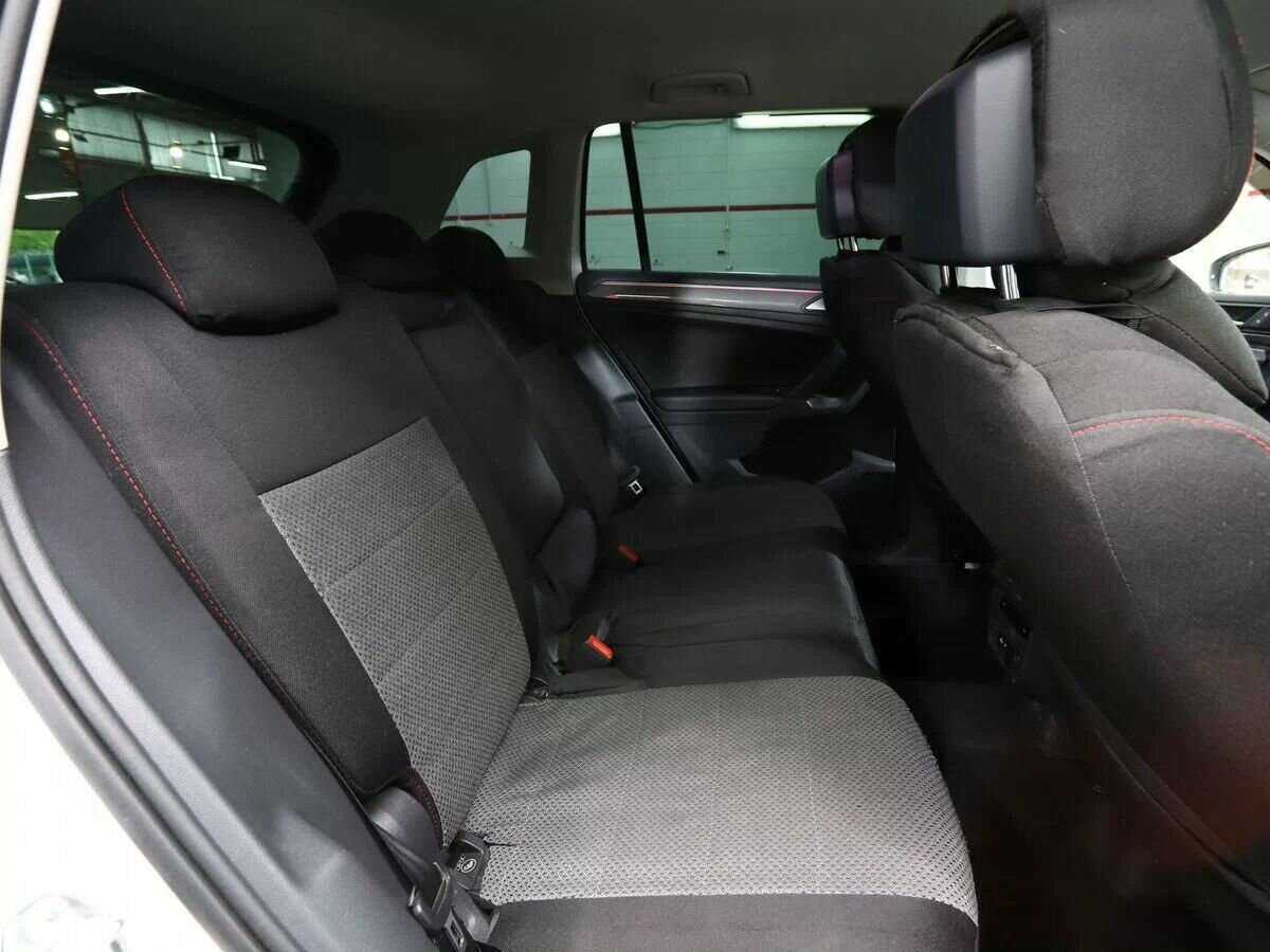 Volkswagen Tiguan, 2021 Фото №15