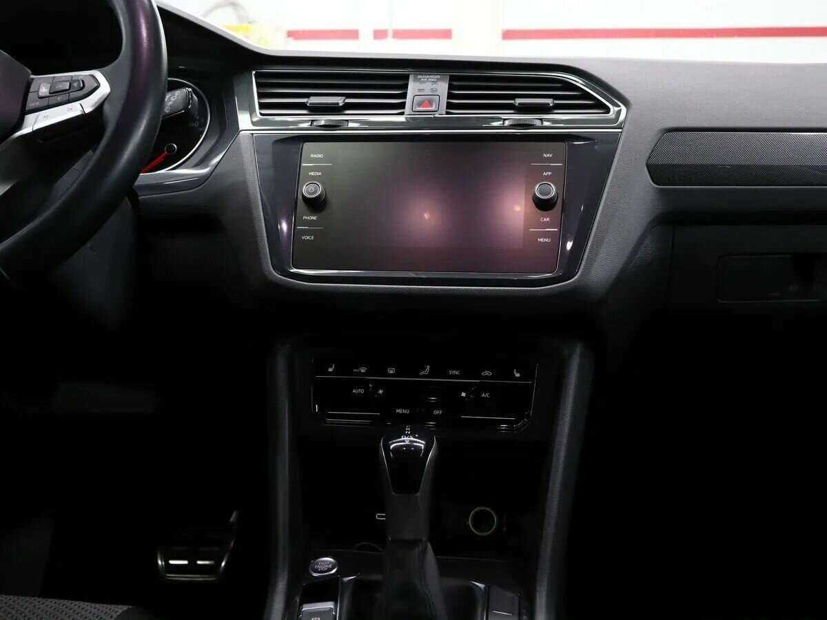 Volkswagen Tiguan, 2021 Фото №20