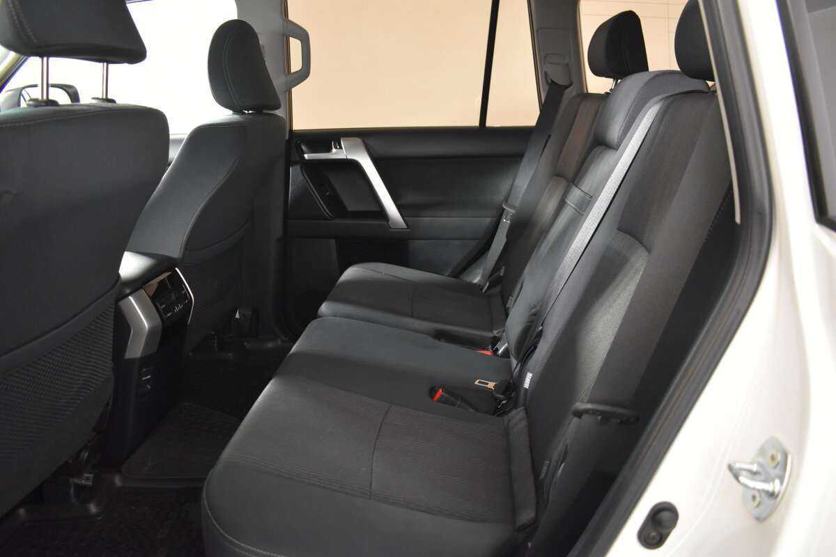 Toyota Land Cruiser Prado, 2021 - 63 160 км. | Фото №7