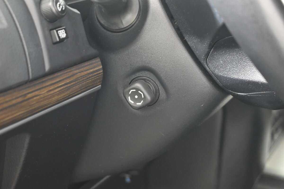 Toyota Land Cruiser Prado, 2021 Фото №12