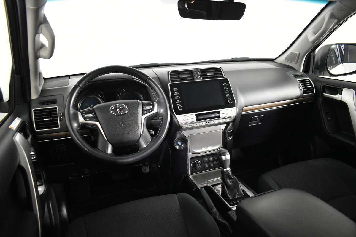 Toyota Land Cruiser Prado, 2021 Фото №16