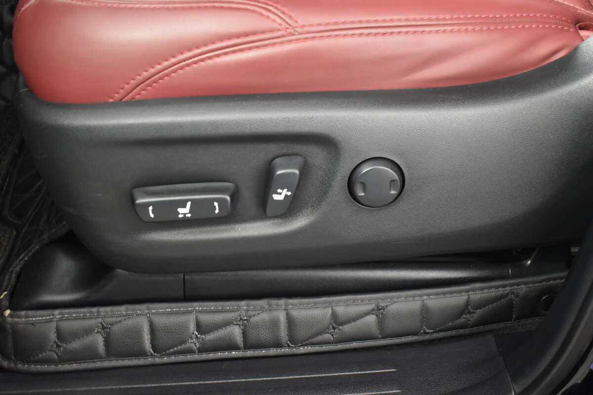 Toyota Land Cruiser Prado, 2018 Фото №10