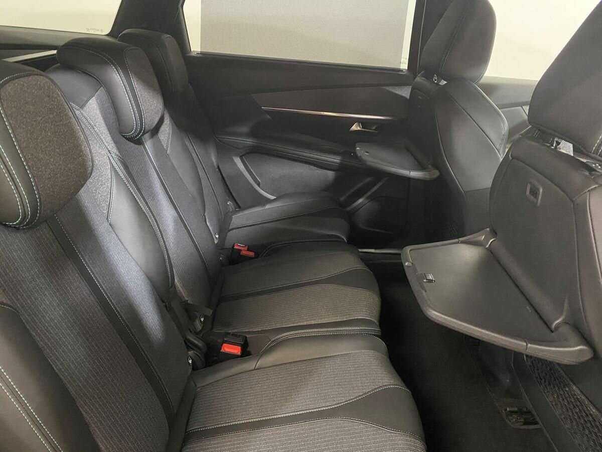 Peugeot 5008, 2021 Фото №11
