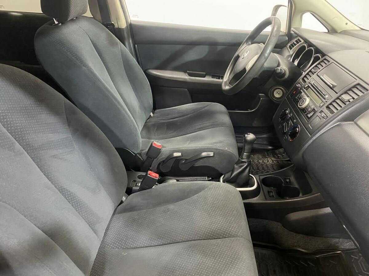 Nissan Tiida, 2013 Фото №10