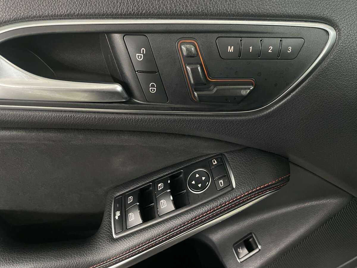 Mercedes-Benz CLA 200, 2014 Фото №24