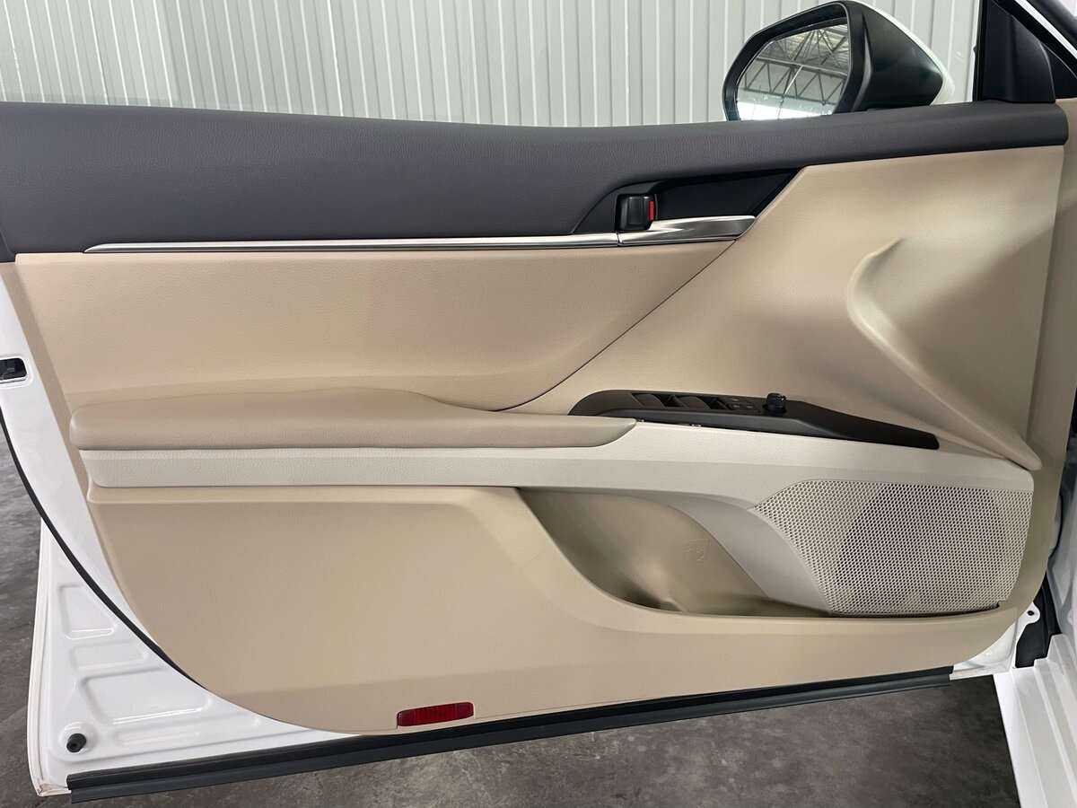 Toyota Camry, 2022 Фото №22