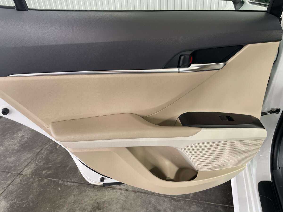 Toyota Camry, 2022 Фото №23