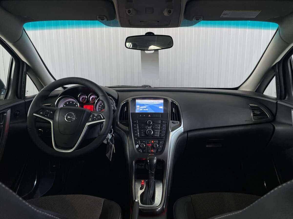 Opel Astra, 2011 Фото №9