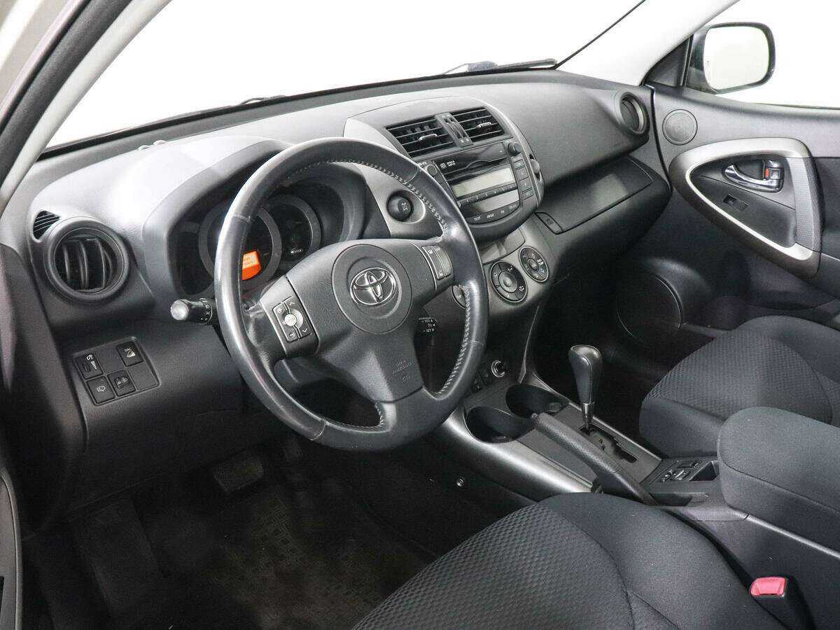 Toyota RAV4, 2011 Фото №9