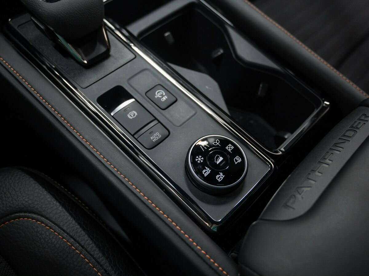 Nissan Pathfinder, 2023 Фото №26