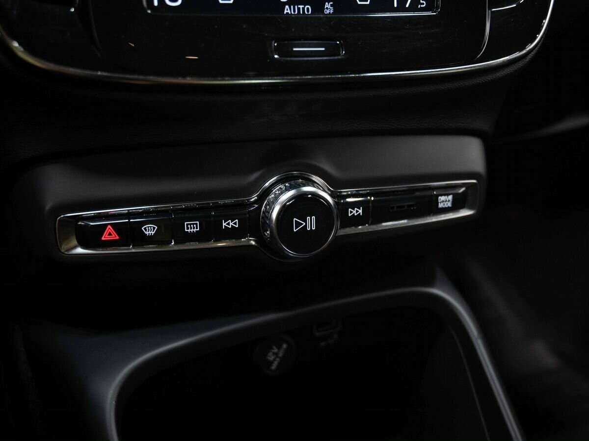 Volvo XC40, 2019 Фото №21