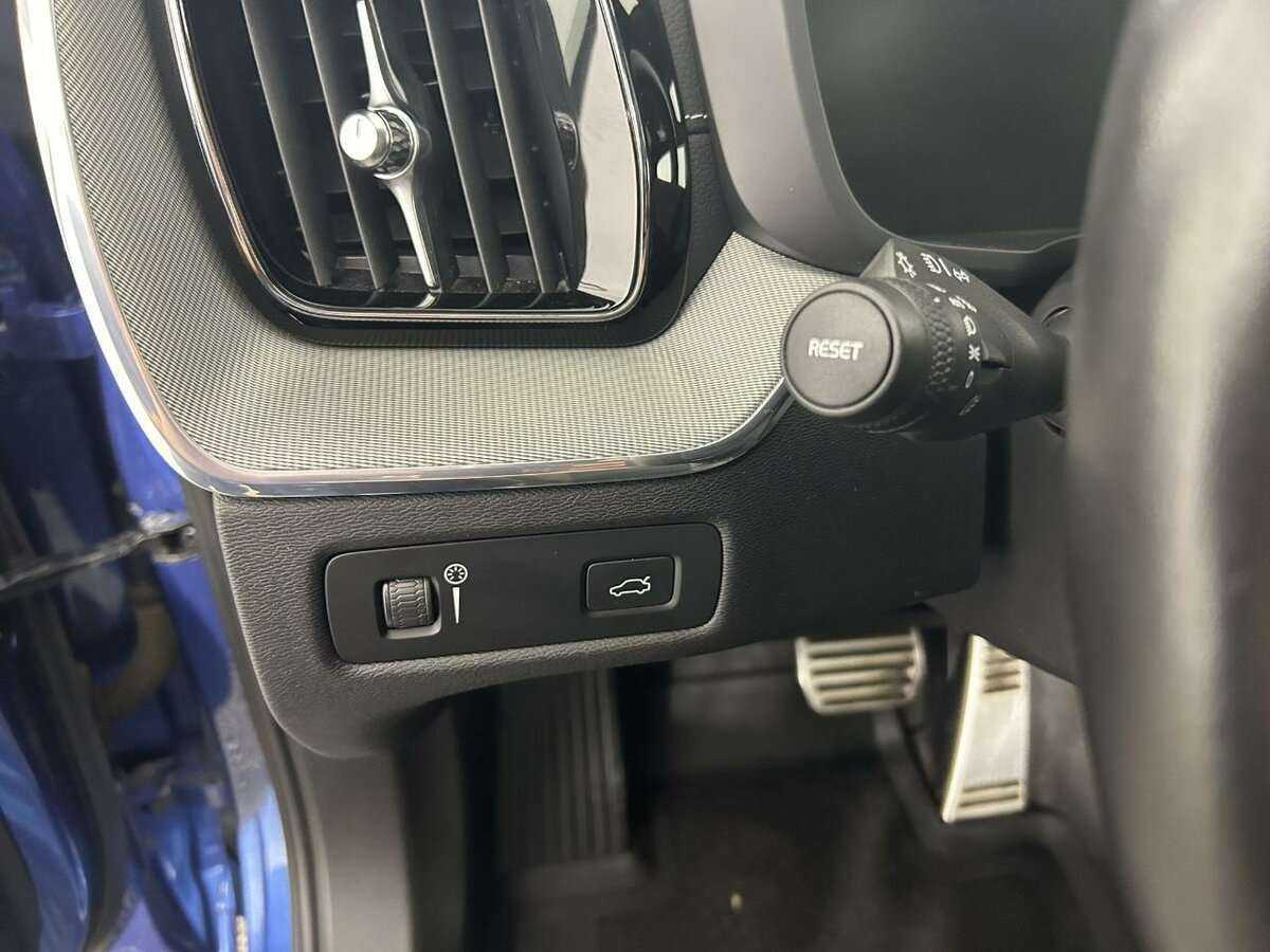 Volvo XC60, 2021 Фото №9