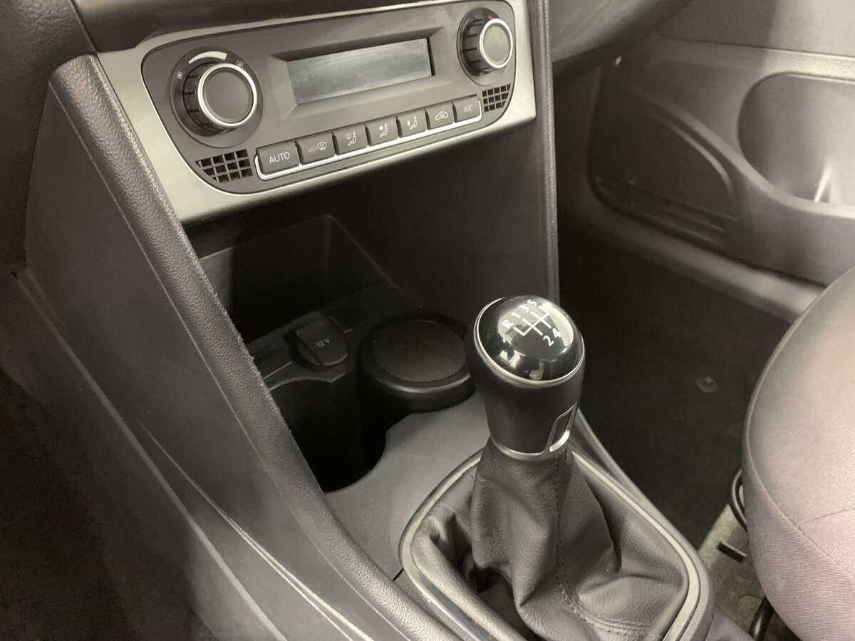 Volkswagen Polo, 2019 Фото №13