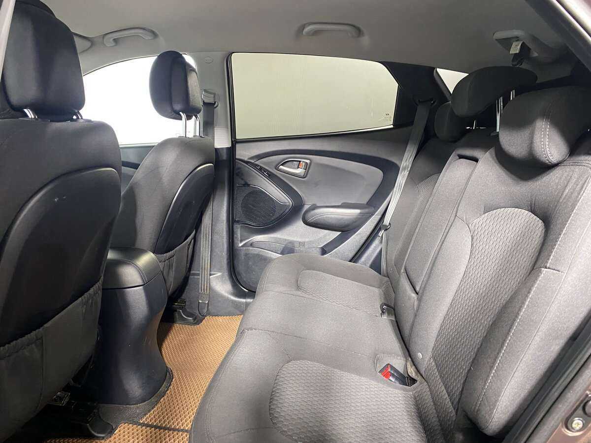 Hyundai ix35, 2010 Фото №12