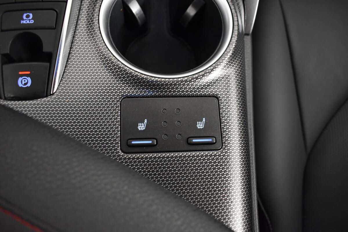 Toyota Camry, 2021 Фото №16