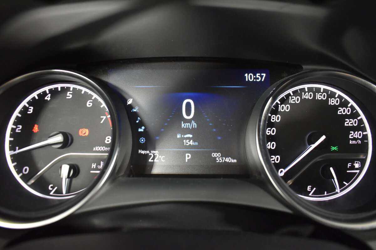 Toyota Camry, 2021 Фото №18