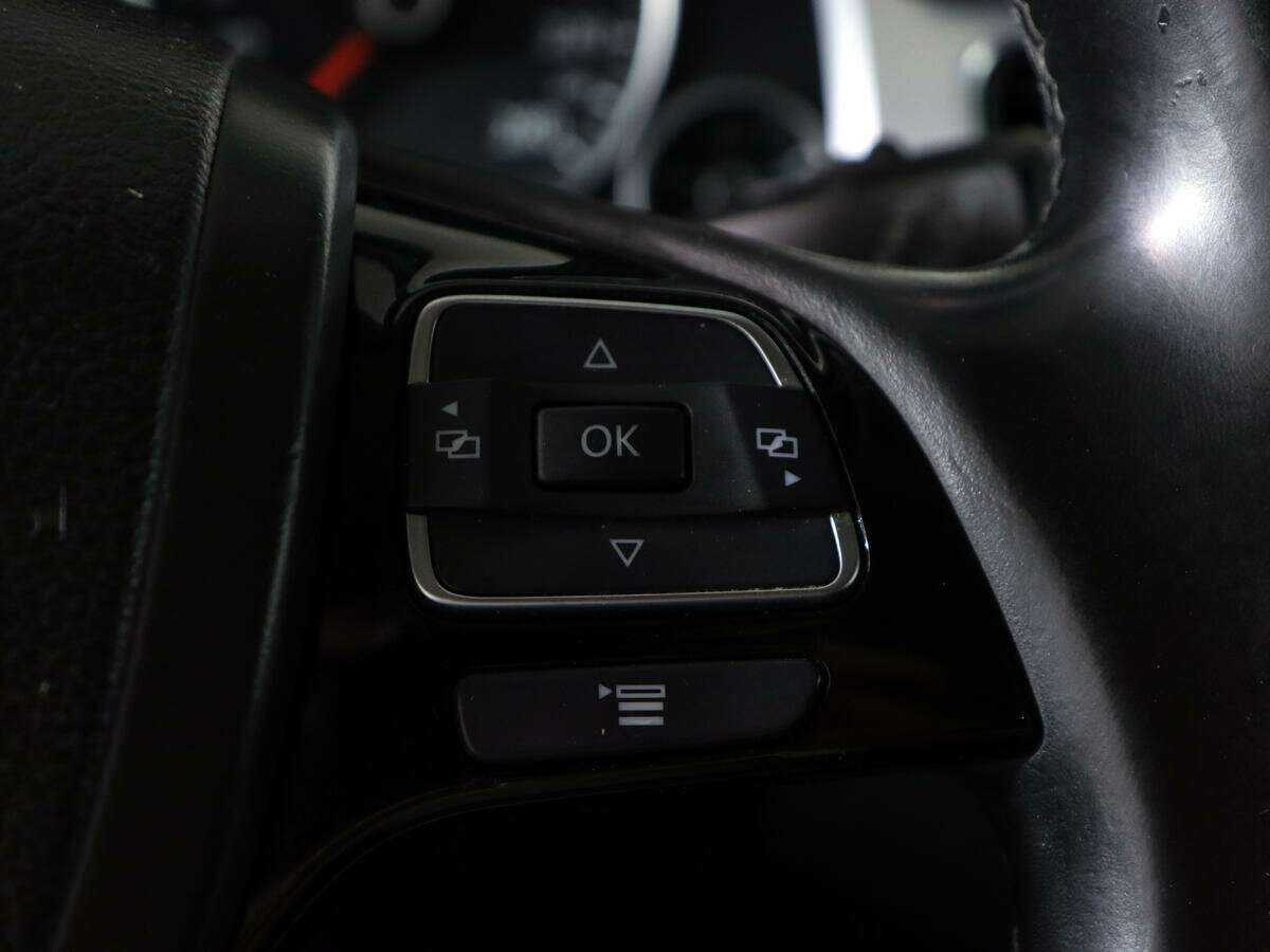 Volkswagen Touareg, 2012 Фото №23