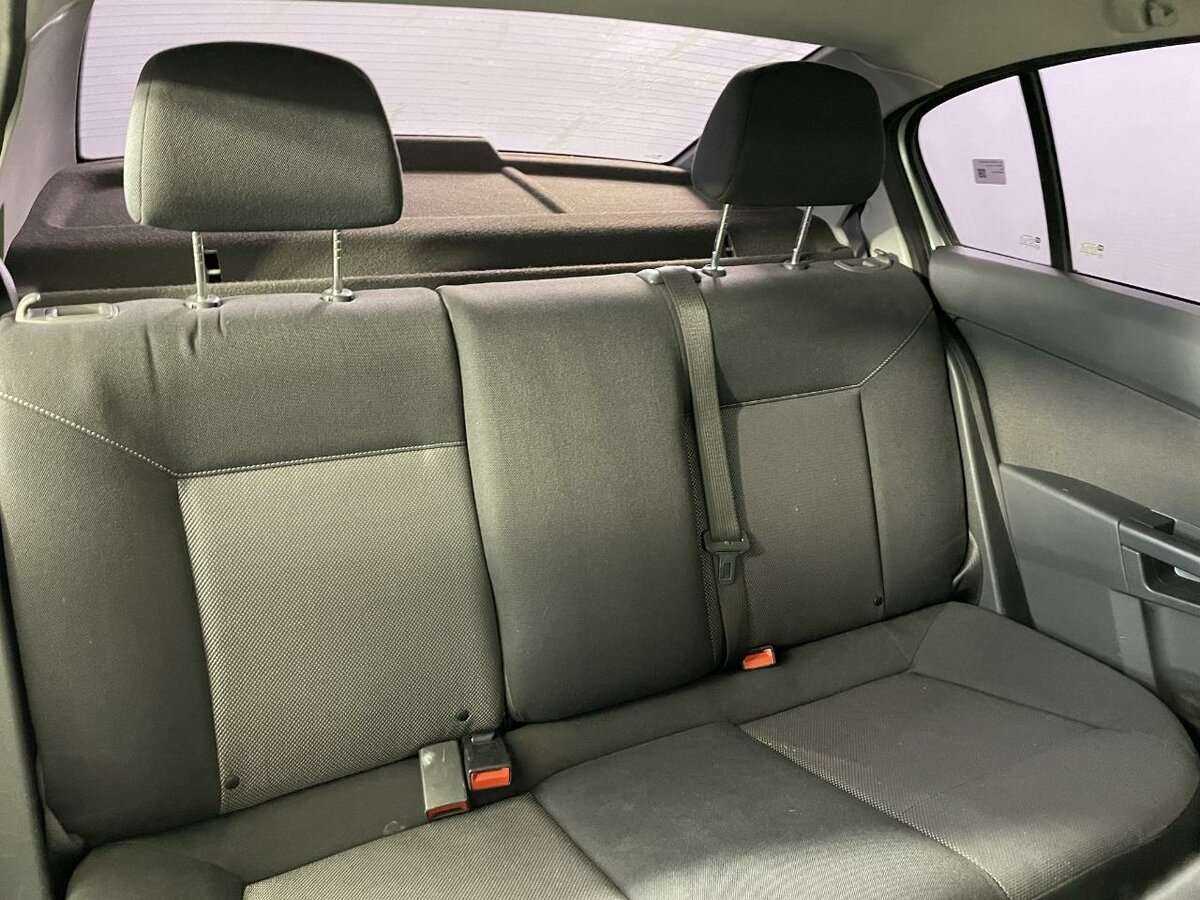 Opel Astra, 2010 Фото №14