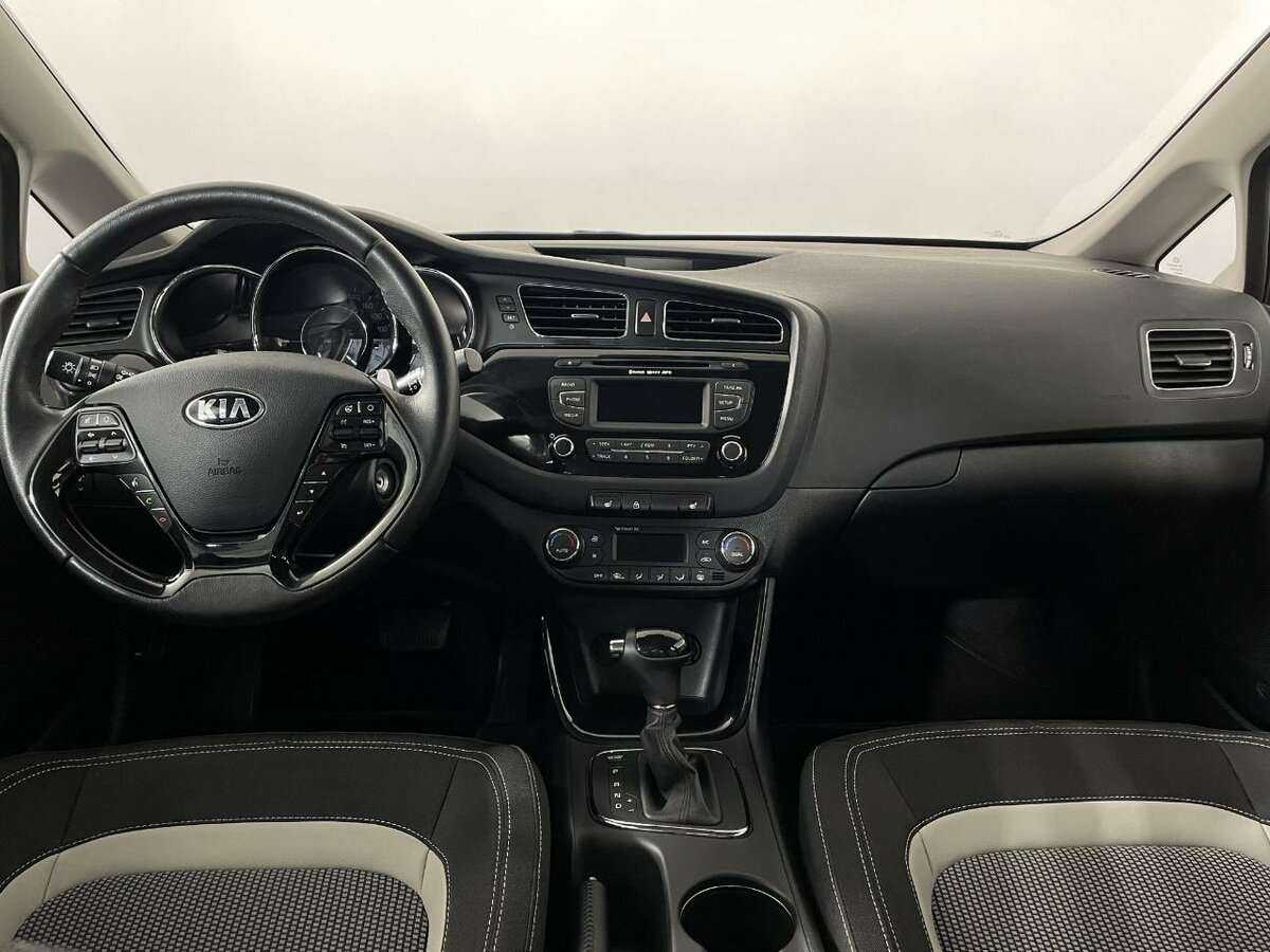 Kia Ceed, 2015 Фото №7