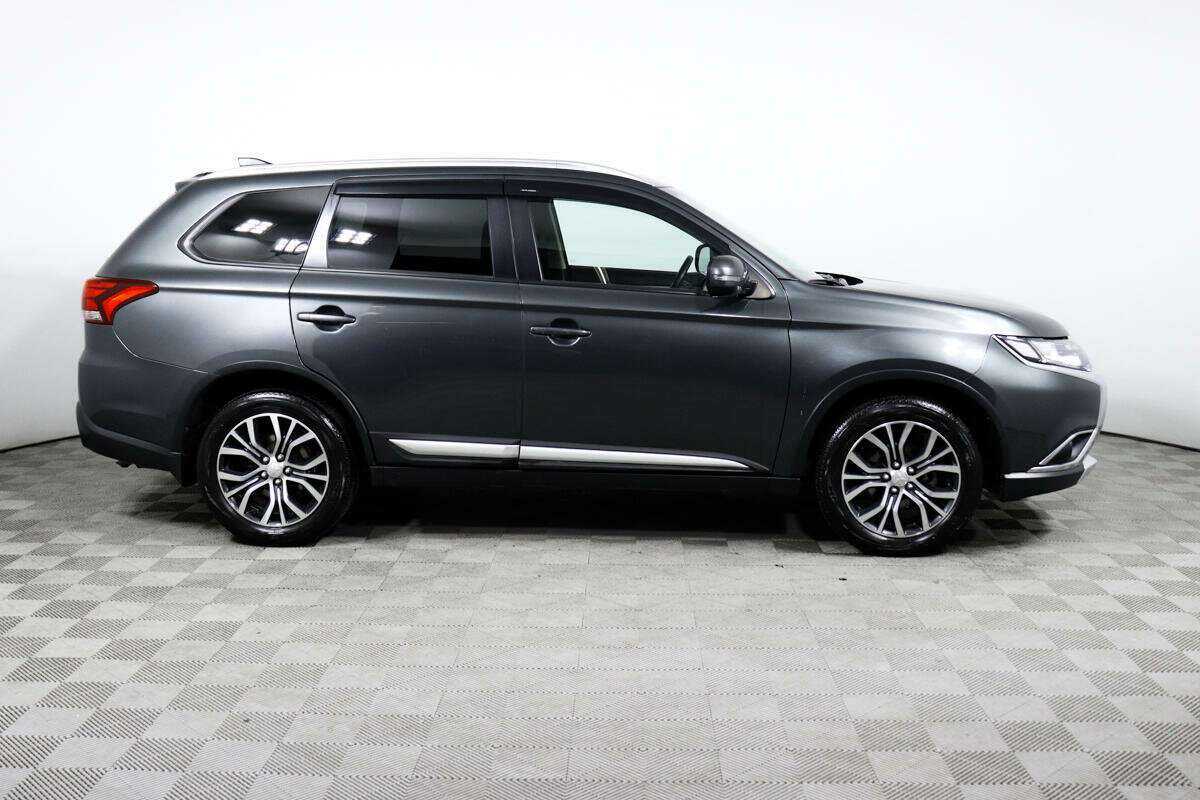 Mitsubishi Outlander, 2018 - 76 910 км. | Фото №4