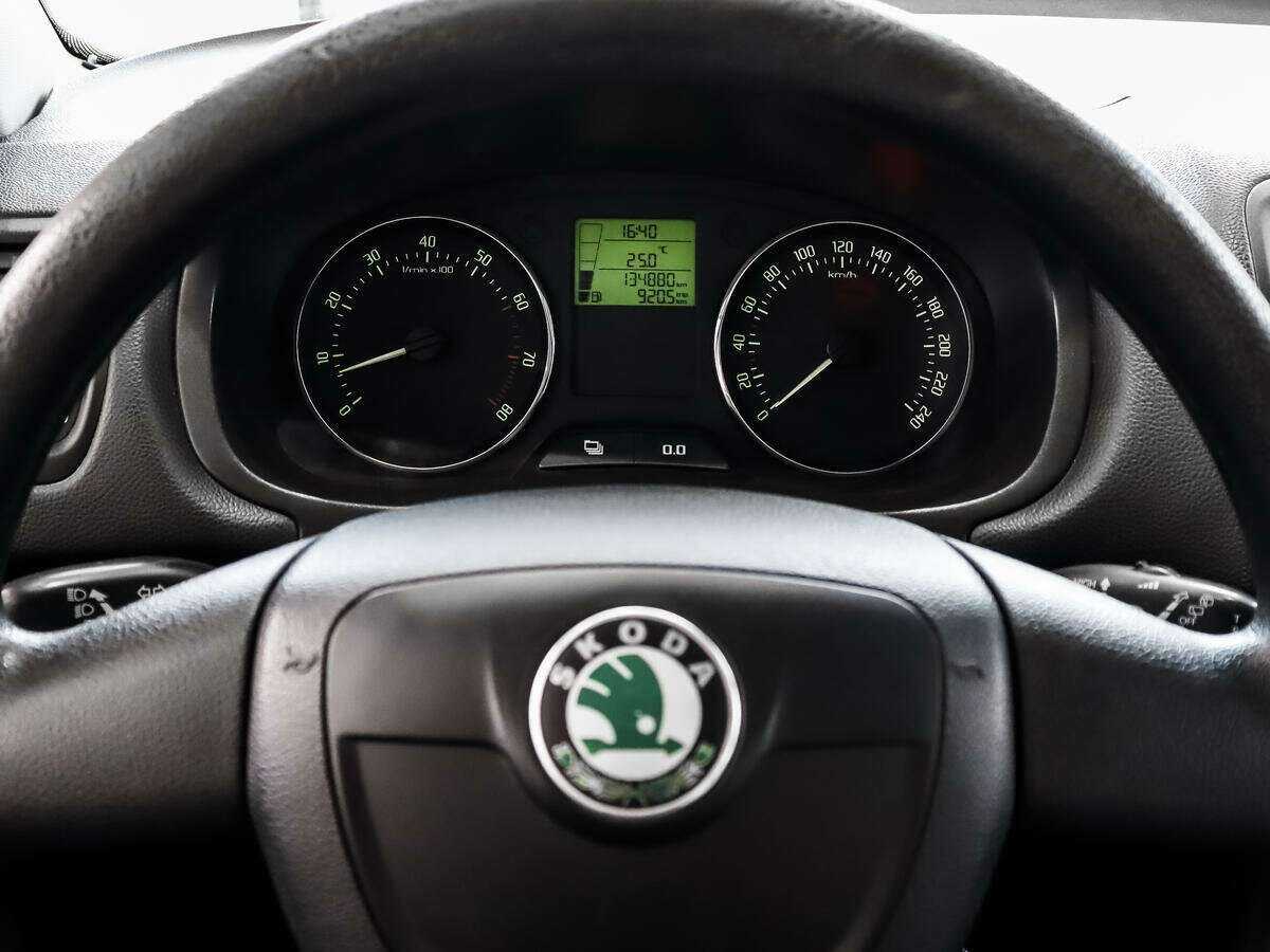 Skoda Fabia, 2010 Фото №14