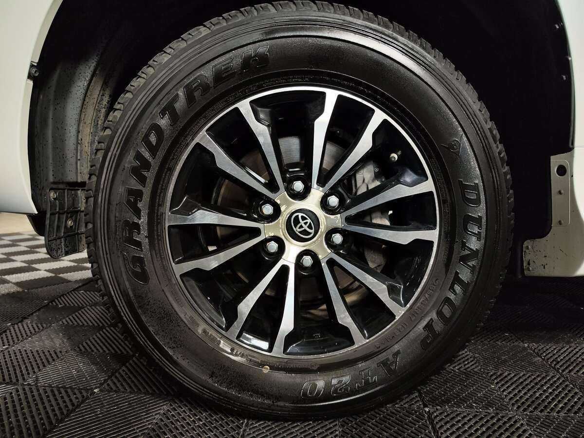 Toyota Land Cruiser Prado, 2021 Фото №31
