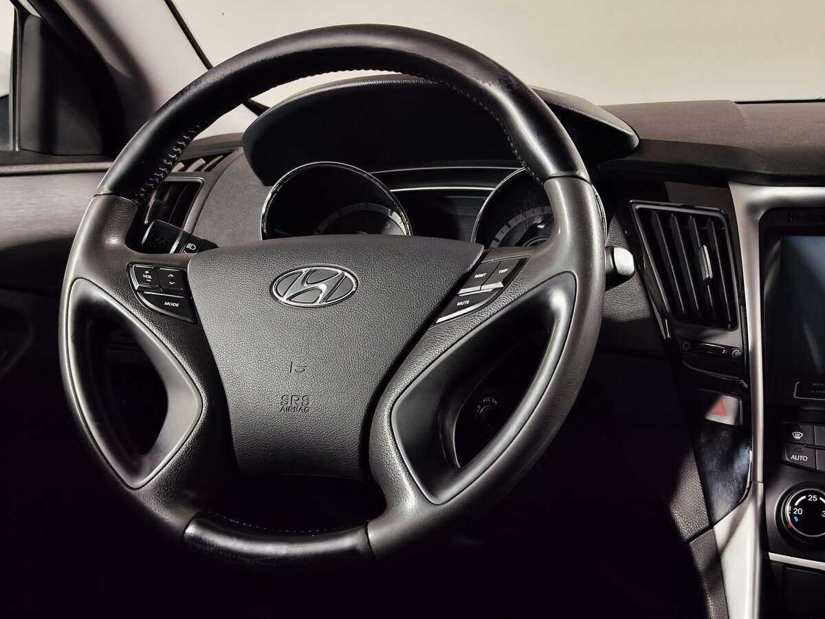 Hyundai Sonata, 2011 Фото №16