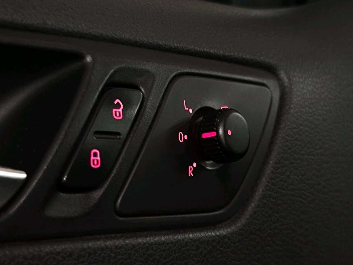 Volkswagen Jetta, 2011 Фото №19