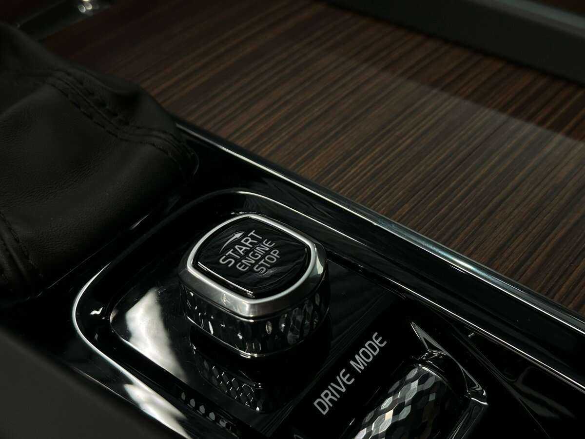 Volvo XC60, 2019 Фото №20