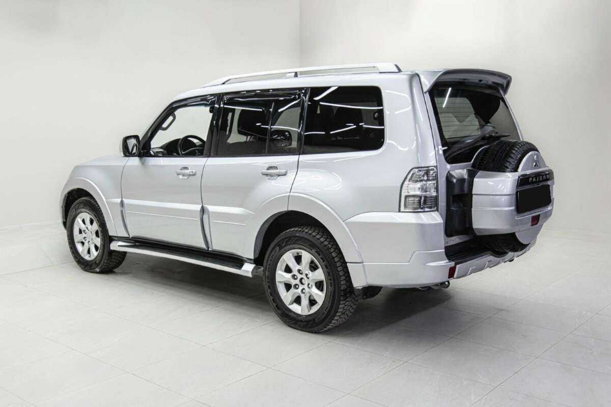 Mitsubishi Pajero, 2011 - 176 000 км. | Фото №6