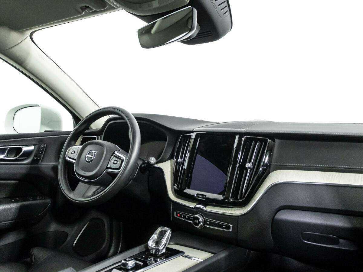 Volvo XC60, 2021 Фото №9