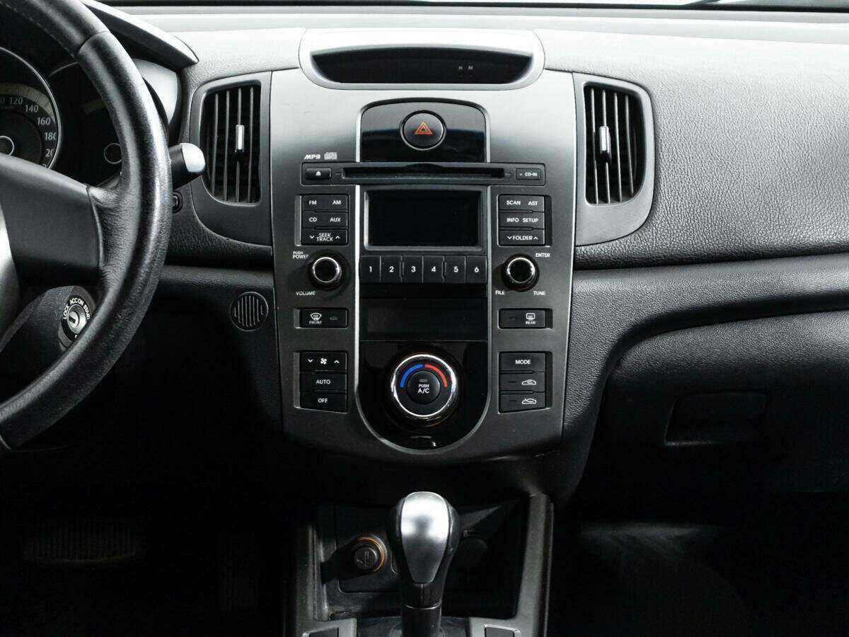 Kia Cerato 6-speed, 2010 Фото №14