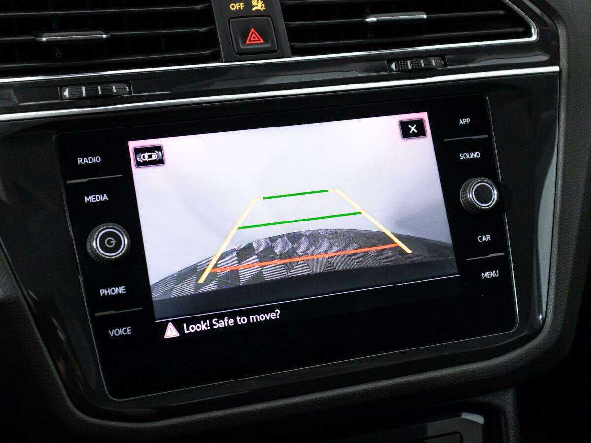 Volkswagen Tiguan, 2021 Фото №20