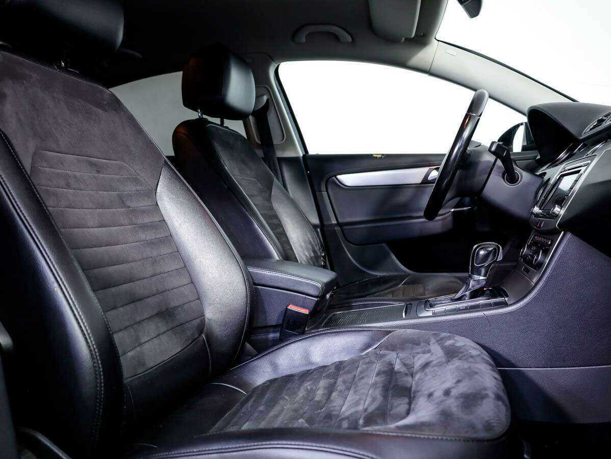 Volkswagen Passat, 2011 Фото №11